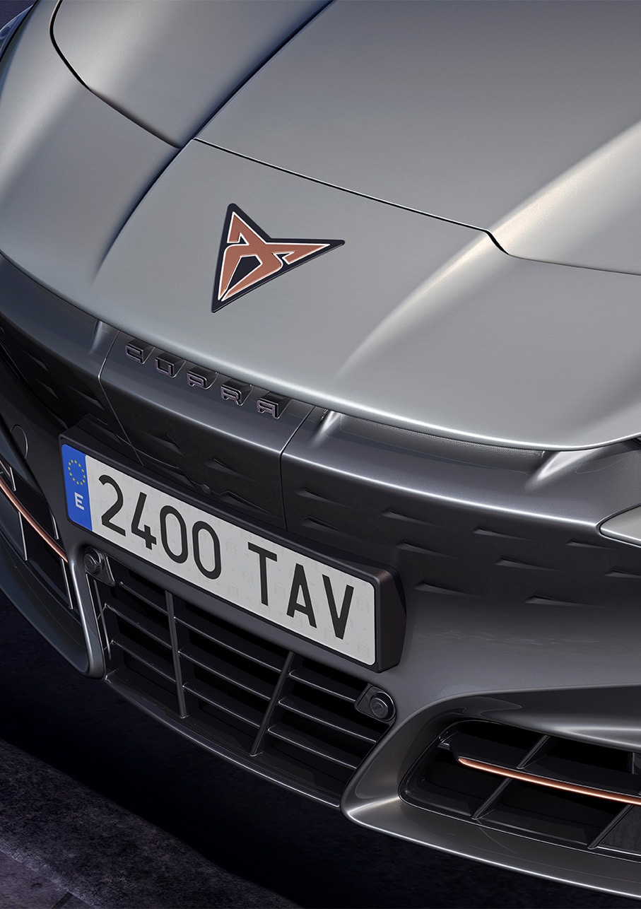 2025 tavascan car white silver colour ariel shot