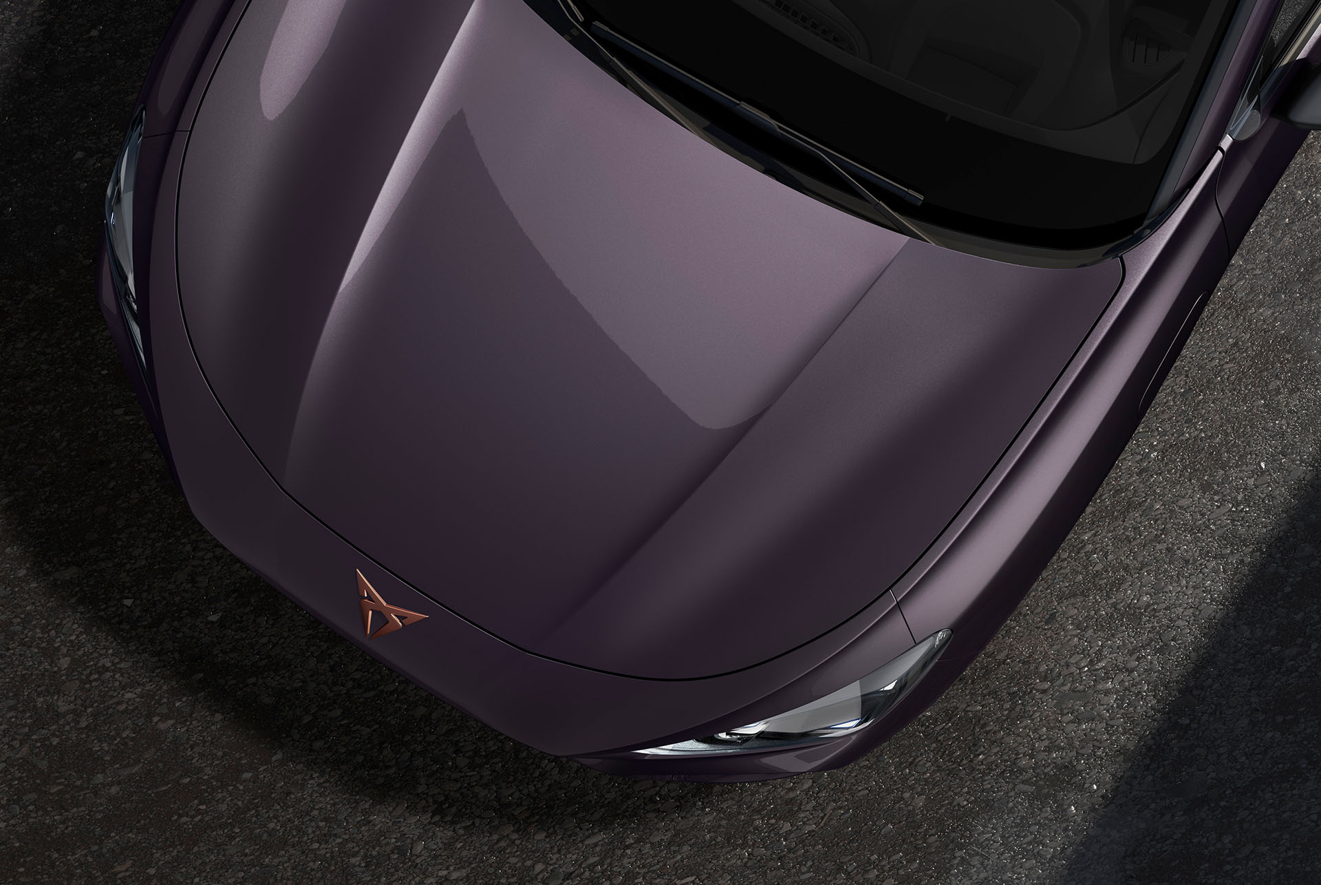 Upper shot of the CUPRA Terramar’s front in dark void special.